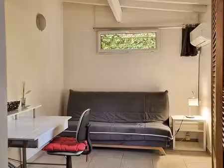 studio meublé à 2,5 km du centre d’aix, calme, arboré, bus