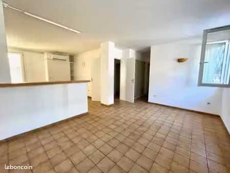 appartement 3 pièces 64 m²