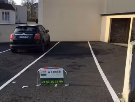 parking/box meaux