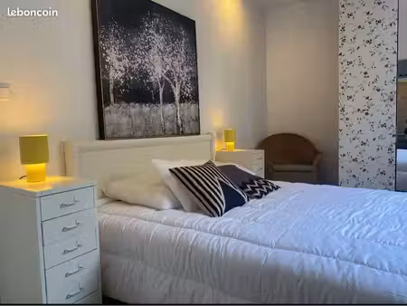 petite maison avec terrasse
