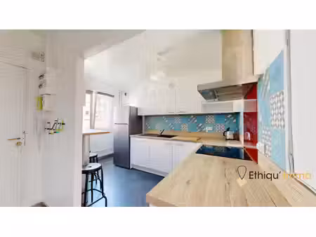f4 rénové avec terrasse