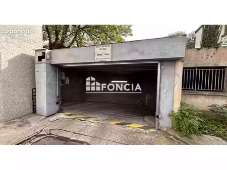 garage