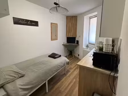 studio / 12m² / bures sur yvette (rer b)