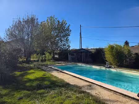 maison les mages avec piscine sur 1500 m² de terrain