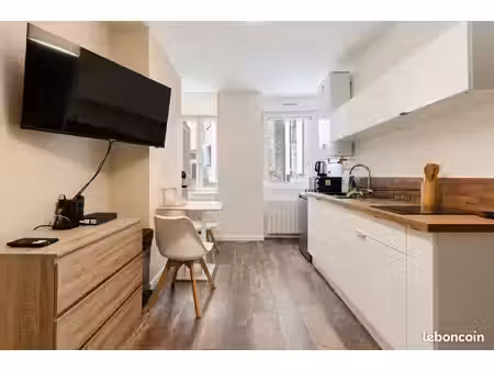 studio meublé de 23,4 m² entièrement rénové