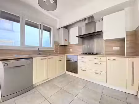 location appartement 3 pièces 71.85 m² à perpignan (66000), 689 €