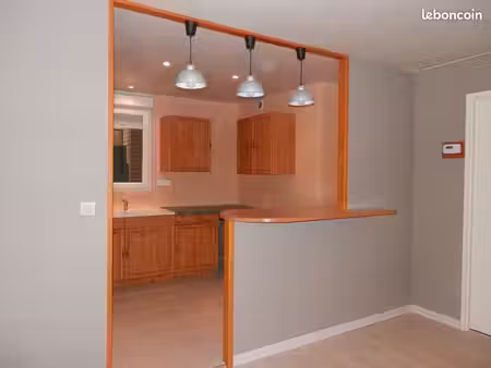 location appartement t2 en rez-de-chaussée avec jardin