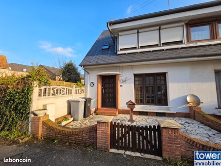 maison  6 pièce(s)  3 chambre(s)  103 m²