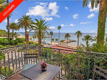 appartement de luxe à vendre dans le quartier le vieux port-les iles