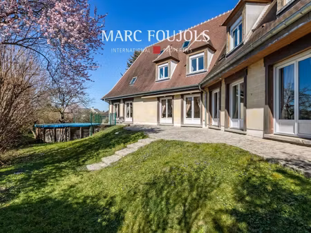 maison de luxe à vendre dans le quartier saint lazare-veneurs