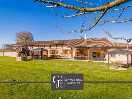 maison de luxe à vendre à mâcon