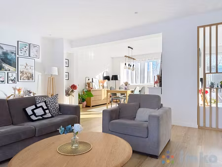 maison de luxe à vendre dans le quartier batailles et fleurs