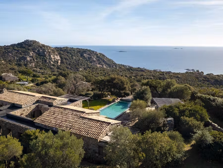 maison de luxe à vendre dans le quartier zone eparse est