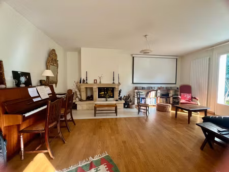 maison de luxe à vendre à la riche