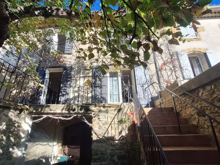 maison de luxe à vendre dans le quartier village