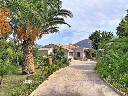 maison de luxe à vendre à calenzana