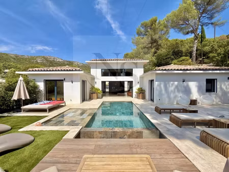 villa de luxe à vendre à la bouilladisse