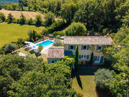 maison de luxe à vendre à bonnieux