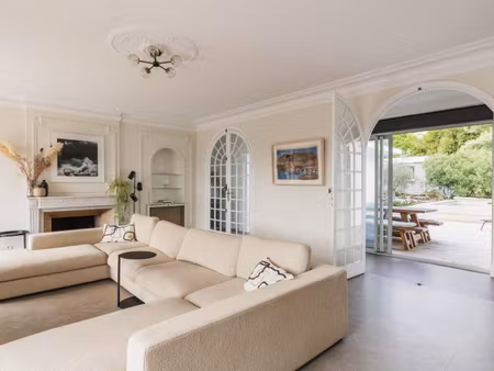maison de luxe à vendre dans le quartier bourg