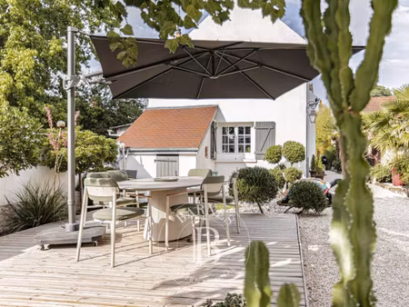 maison de luxe à vendre à mareau-aux-prés