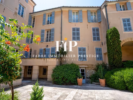 appartement de luxe à vendre dans le quartier comtale-cente-cours mirabeau