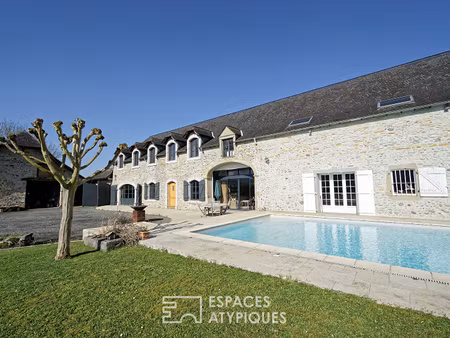 maison de luxe à vendre à igon