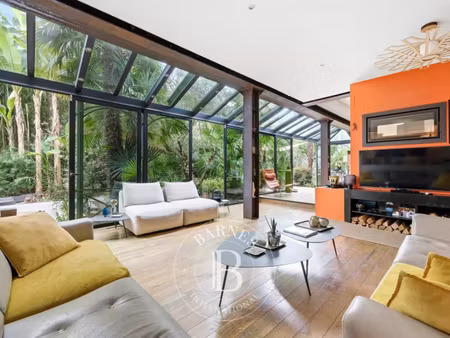 maison de luxe à vendre dans le quartier champignol
