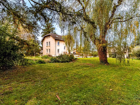 villa de luxe à vendre à chamagnieu