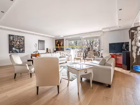 appartement de luxe à vendre dans le quartier ile de la jatte-parc d'orléans