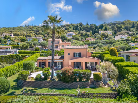 villa de luxe à vendre à la turbie
