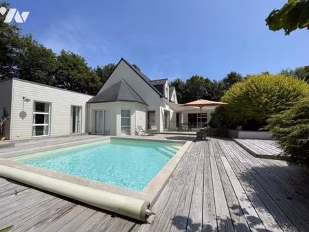 maison de luxe à vendre à noyalo