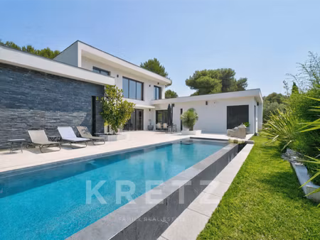 maison de luxe à vendre à ventabren