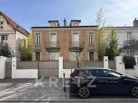 maison de luxe à vendre dans le quartier prince–marmottan