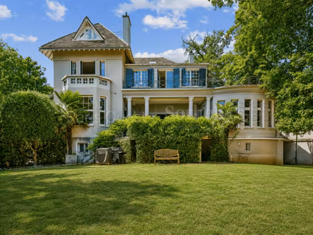 maison de luxe à vendre dans le quartier poincare