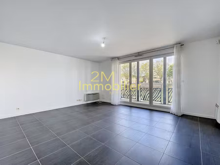 appartement 4 pièces de 84 50 m2 avec vue sur la seine à lou
