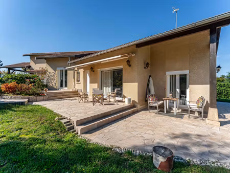 francheville le haut  maison individuelle de 137m2 avec terr
