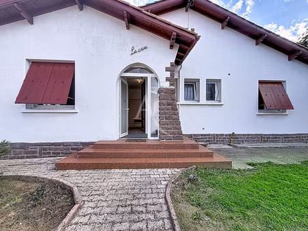 vente maison 5 pièces  93.00m²  pau
