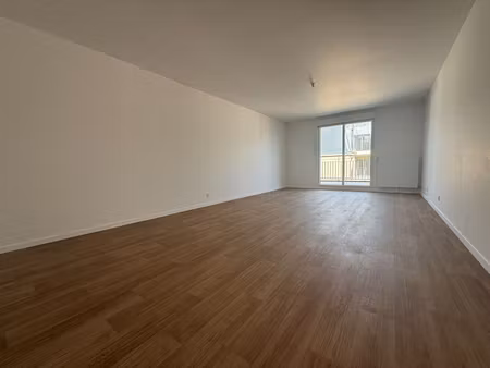 location appartement 3 pièces  68.93m²  dourdan