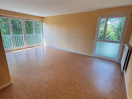agreable appartement de type 3 avec garage