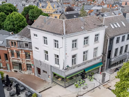 bien divers à vendre à place aux foires 1 aye (vbe41134)