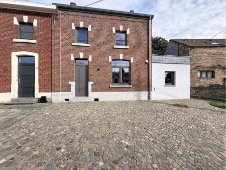 maison à louer à rue de hannut 8 ambresin (vbe71418)