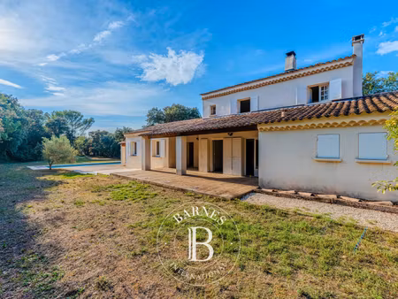 à vendre  maison aix-en-provence 5 chambres - 180 m² - 1 050 000 €