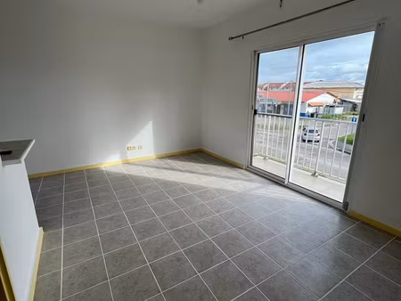 studio de 23.36m2 en location 530 eur par mois à kourou