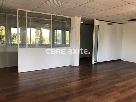 vente bureau archamps 629 m²