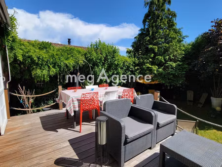 maison mitoyenne - 8 pièces - 6 chambres - studio meublé - sous-sol complet - 262 m² de te