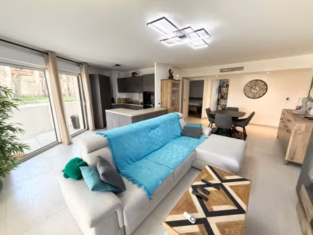 fréjus  appartement 4 pièces dans résidence 2022.