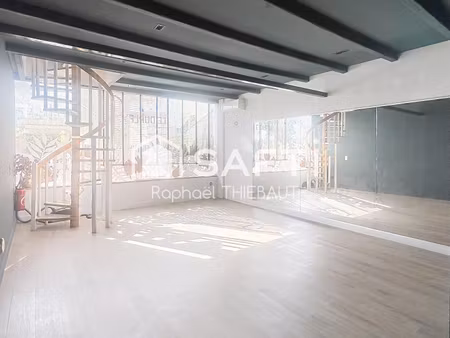 local professionnel – fréjus 70 m²