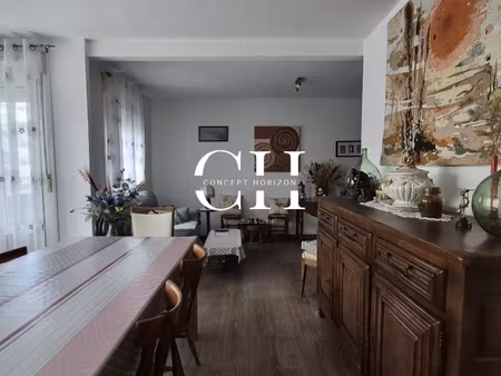 appartement t4 - 3 chambres  balcon  cave & stationnement -