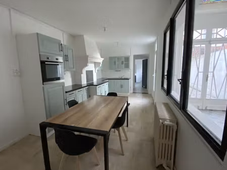 location appartement  52.1 m² t-1 à calais  621 €