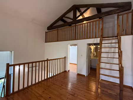 location maison  m² t-2 à cuq  480 €